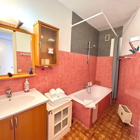 One Bedroom With Parking - Lemon Festival *