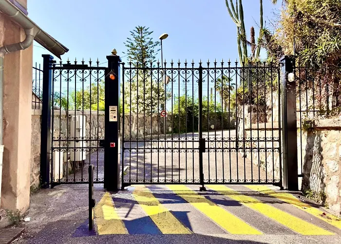 One Bedroom With Parking - Lemon Festival